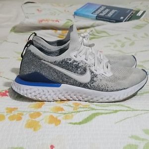 Nike epic react flyknit 2